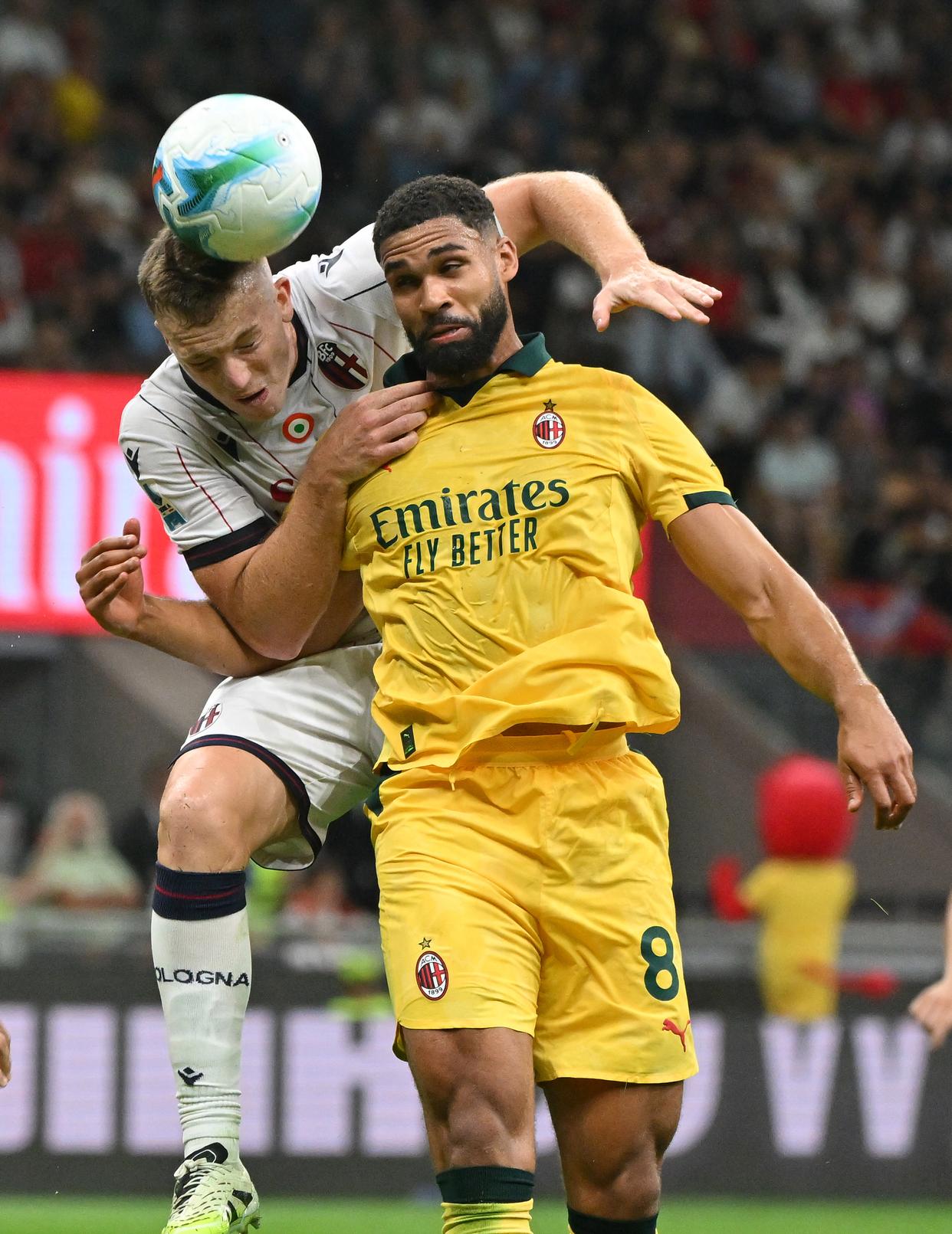 从AC米兰战术微调备战荷甲到曼城清晨更衣室发声，加时末段明尼苏达森林狼备战欧冠的简单介绍