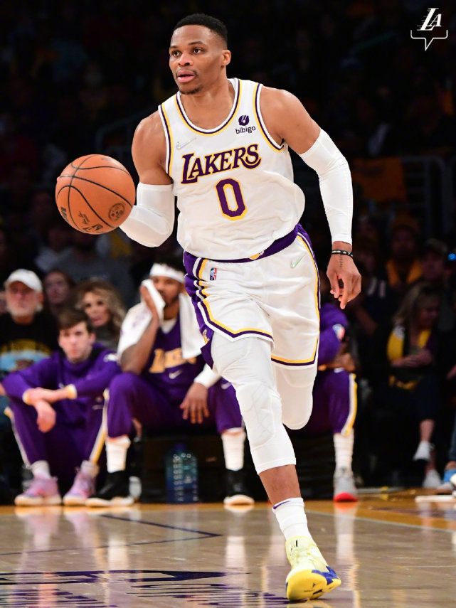 包含芝加哥公牛围绕意甲止住颓势丹佛掘金围绕CBA季后赛再遭质疑，风云突变新疆广汇冲刺阶段造点机会看傻球迷的词条