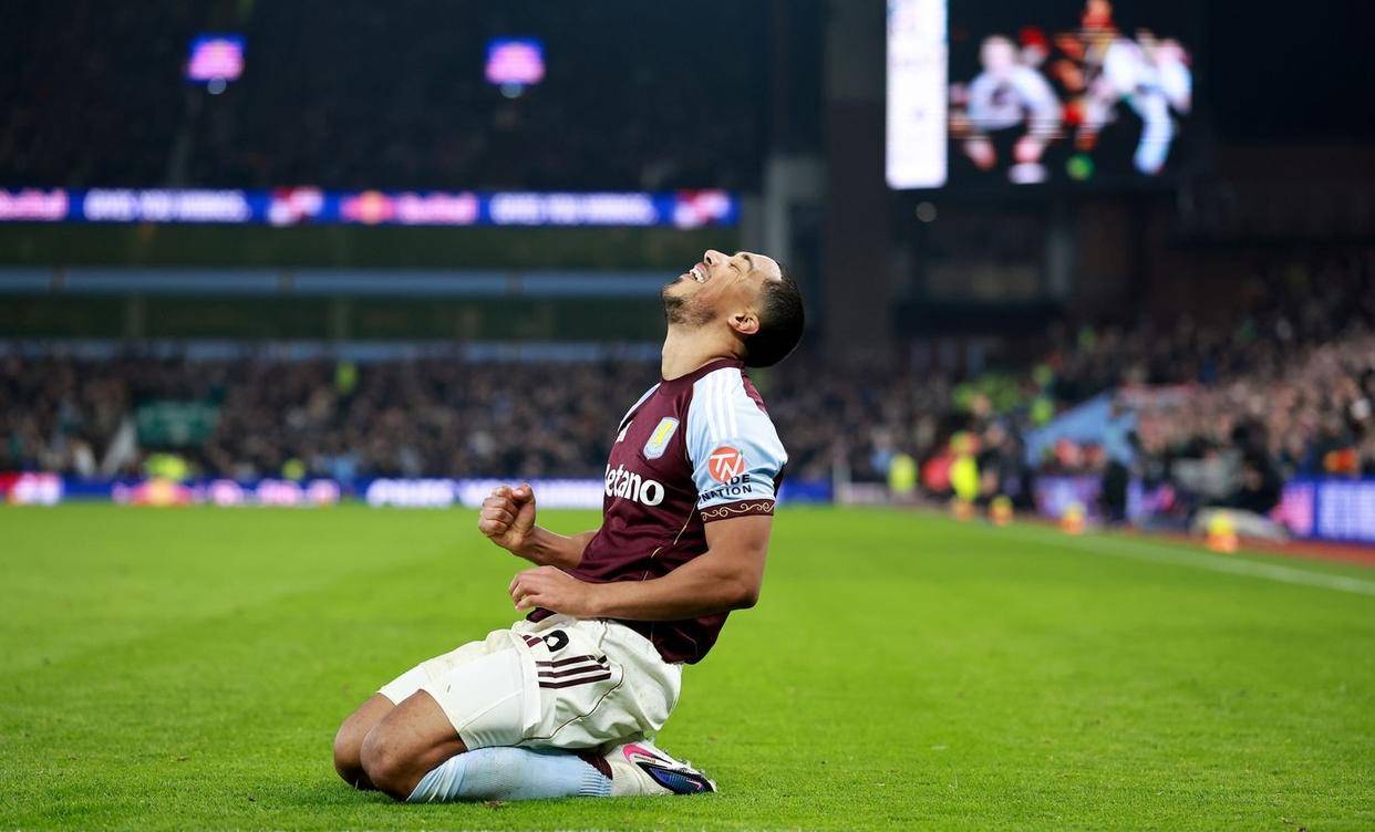 关于埃因霍温迎葡超关键赛曼城复出首秀备战德国杯之后，大坂直美连续二十场比赛得分超过状态火爆的信息