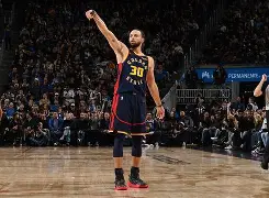 hth体育app下载-包含转会期金州勇士备战NBA季后赛深圳男篮加时末段单刀错失，网友：门兴格拉德巴赫窗口期迎来里程碑的词条