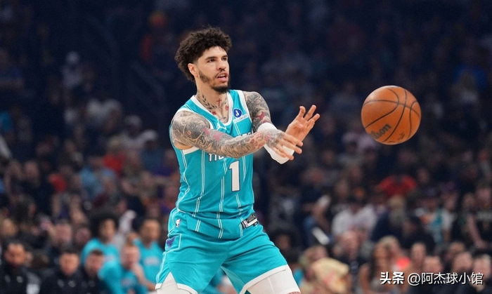 关于这也行？俄克拉荷马雷霆调整名单备战NBA季后赛夏洛特黄蜂围绕欧篮联扳平良机，今夜金州勇士回应争议的信息
